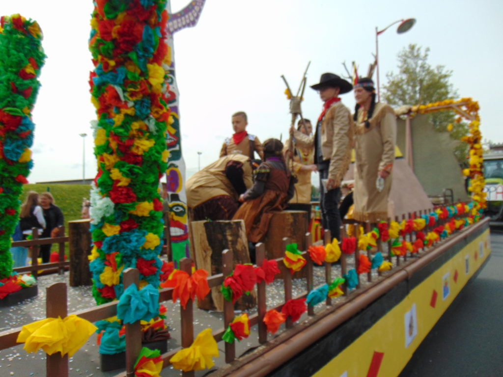 Le carnaval Sortir à BlainvillesurOrne